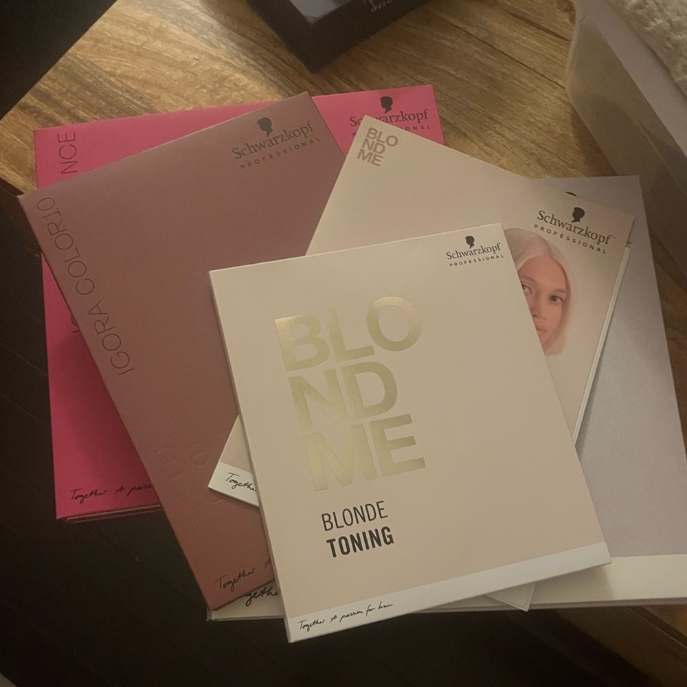 Schwarzkopf Color Swatch Books